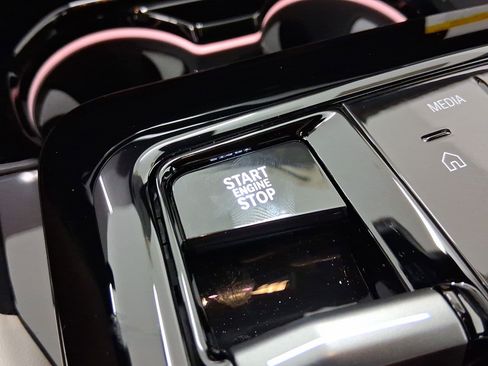 New 2026 BMW 530i w/ M Sport Package RWD image 23