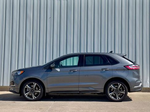 Used 2022 Ford Edge ST AWD/4WD image 3