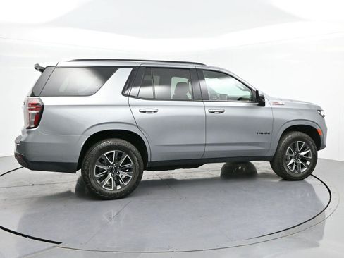 Used 2024 Chevrolet Tahoe Z71 w/ Luxury Package AWD/4WD image 8