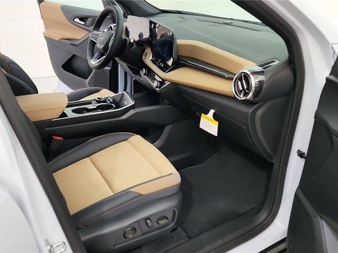 New 2026 Chevrolet Equinox ACTIV w/ Convenience Package III FWD image 35