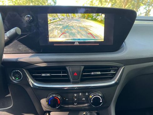 Used 2025 Buick Encore GX Preferred image 17