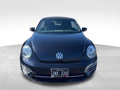 Used 2018 Volkswagen Beetle 2.0T SE image 3