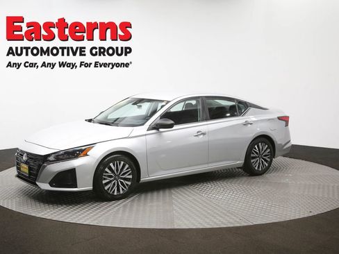 Used 2024 Nissan Altima 2.5 SV image 56