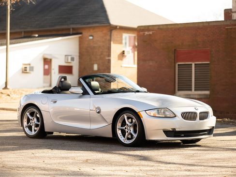 Used 2007 BMW Z4 3.0si image 5
