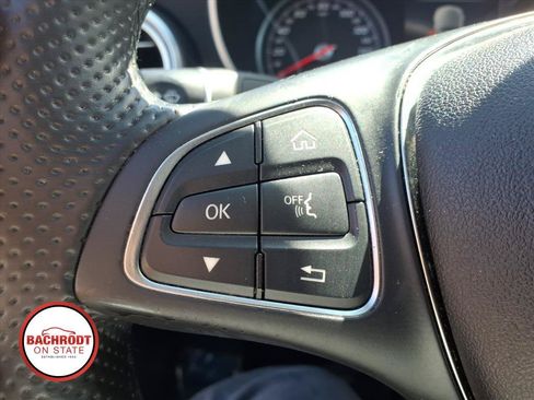 Used 2018 Mercedes-Benz C 300 4MATIC Sedan image 20