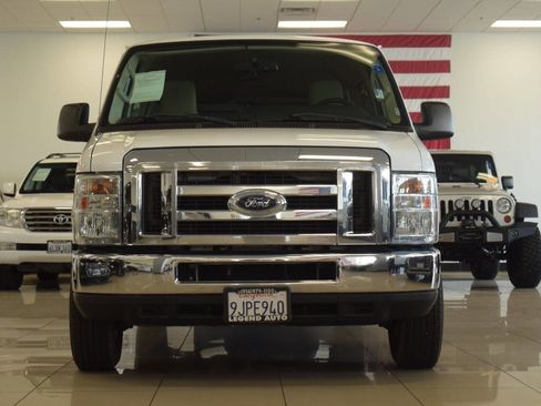 Used 2014 Ford E-350 and Econoline 350 XLT RWD image 8