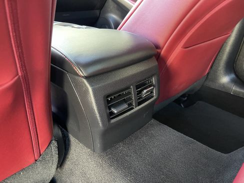 Used 2019 Lexus IS 300 image 10