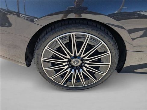 Used 2025 Mercedes-Benz CLE 300 4MATIC Coupe image 24