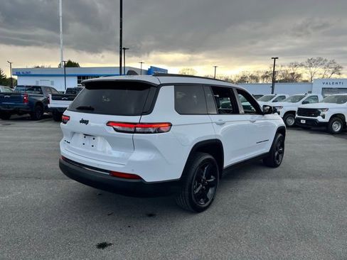 Used 2022 Jeep Grand Cherokee L Laredo AWD/4WD image 6