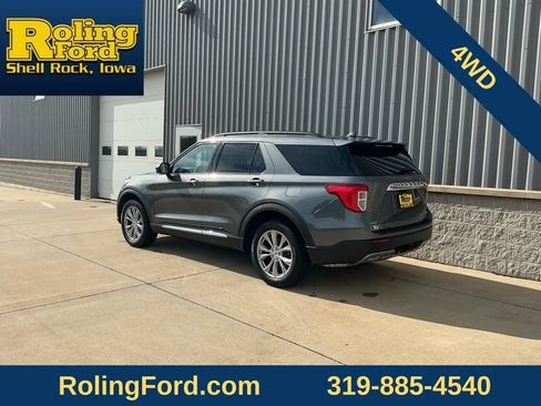 Used 2023 Ford Explorer XLT w/ Equipment Group 202A AWD/4WD image 4