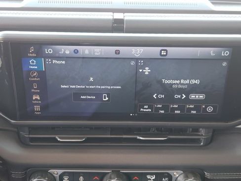 Used 2025 Jeep Wrangler Unlimited Sahara w/ Safety Group AWD/4WD image 18