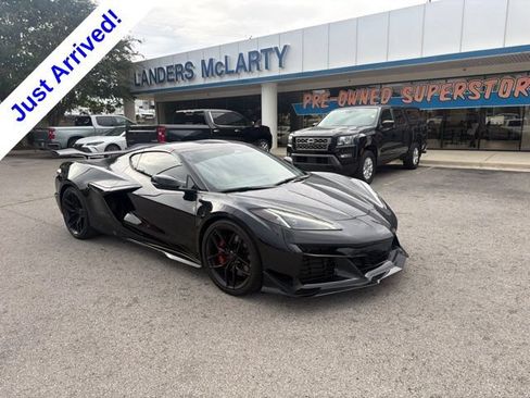 Used 2025 Chevrolet Corvette Z06 RWD image 1