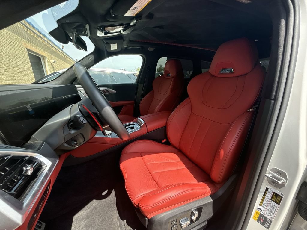 Used 2025 BMW XM AWD/4WD image 13