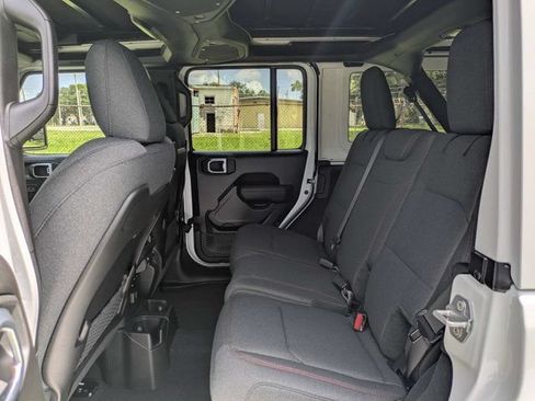 New 2026 Jeep Wrangler Unlimited Rubicon AWD/4WD image 13