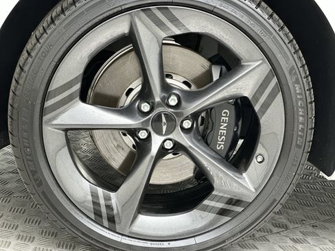 Certified 2026 Genesis GV70 3.5T Sport Prestige AWD/4WD image 10
