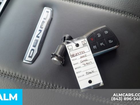 Used 2025 GMC Yukon Denali AWD/4WD image 38