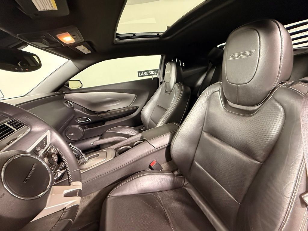 Used 2010 Chevrolet Camaro SS w/ RS Package RWD image 42