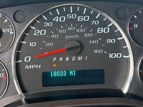 Used 2025 Chevrolet Express 3500 w/ Power Convenience Package RWD image 13