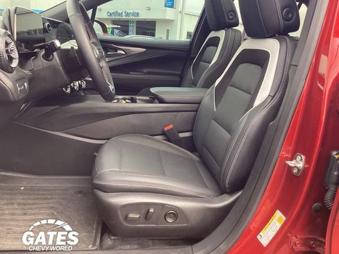 Used 2024 Chevrolet Blazer EV LT AWD/4WD image 15