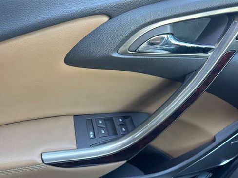 Used 2014 Buick Verano Leather FWD image 10