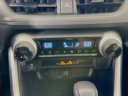 Used 2025 Toyota RAV4 LE image 16