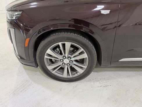 Used 2020 Cadillac XT6 Premium Luxury w/ Platinum Package image 9