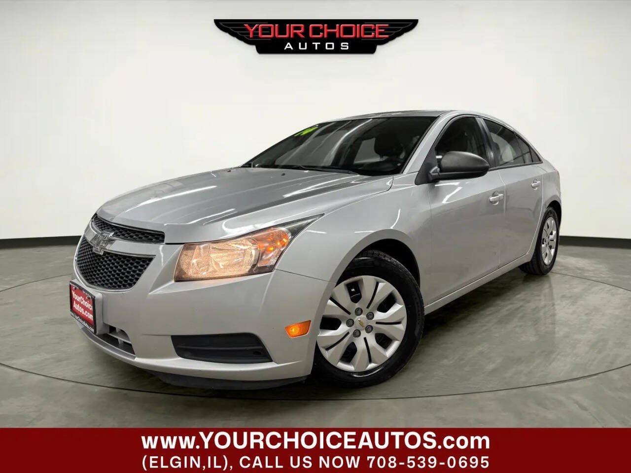 Used 2014 Chevrolet Cruze LS FWD image 1