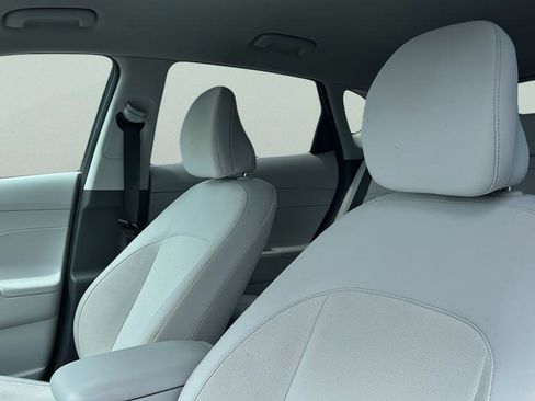 Used 2024 Hyundai Kona SEL FWD image 15
