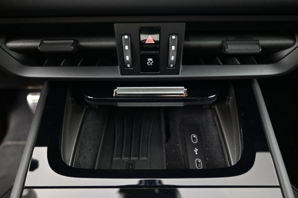 Certified 2026 Porsche Cayenne GTS AWD/4WD image 17