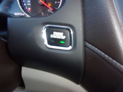 Used 2021 GMC Acadia SLT w/ Technology Package image 22