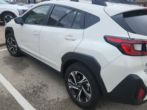 Used 2024 Subaru Crosstrek 2.0i Premium image 6