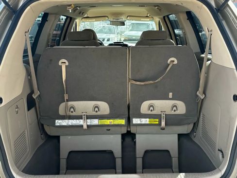 Used 2008 Kia Sedona LX image 8