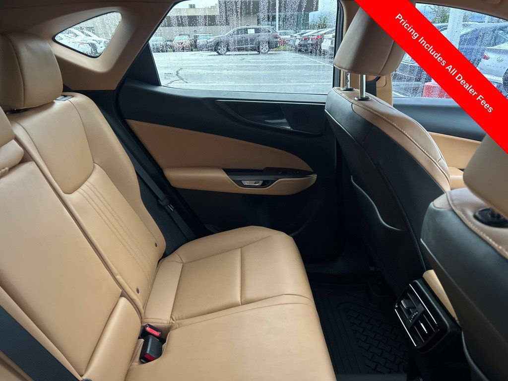 Used 2022 Lexus NX 250 FWD w/ Towing Package (2000 Lbs) image 3