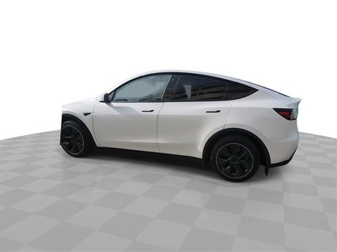 Used 2023 Tesla Model Y Long Range image 6