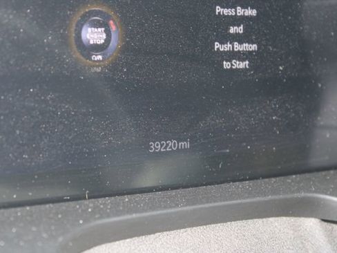 Used 2023 Jeep Grand Cherokee Altitude AWD/4WD image 11