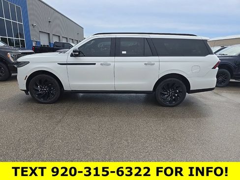 Used 2025 Lincoln Navigator L Reserve w/ Jet Appearance Package AWD/4WD image 3