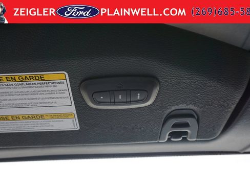 Used 2023 Jeep Wrangler Unlimited Sahara w/ Cold Weather Group AWD/4WD image 30