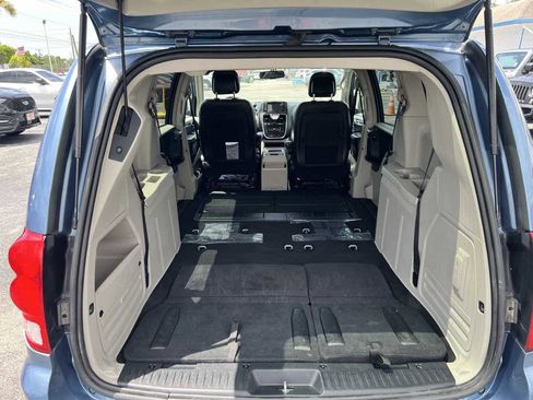 Used 2012 Chrysler Town & Country Touring w/ Entertainment Group #1 image 33