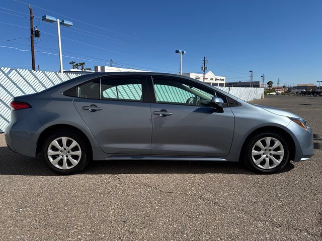 Used 2025 Toyota Corolla LE FWD image 6