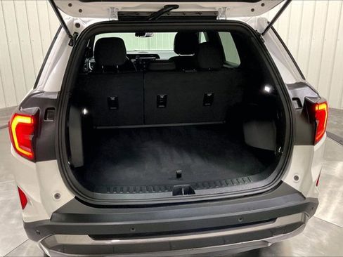 Used 2025 GMC Terrain Elevation AWD/4WD image 38