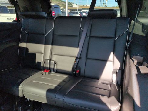 Certified 2025 Cadillac Escalade Premium Luxury image 25