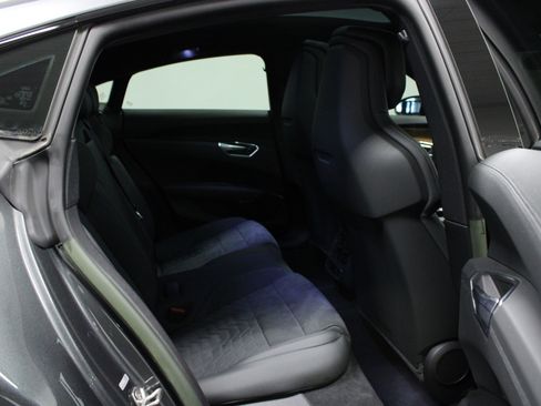 Used 2023 Audi e-tron GT Premium Plus image 14