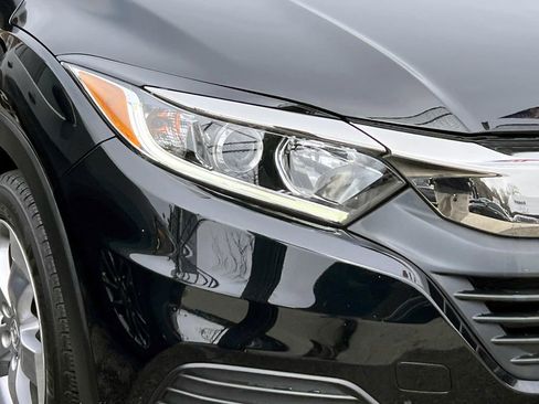 Used 2020 Honda HR-V LX image 9