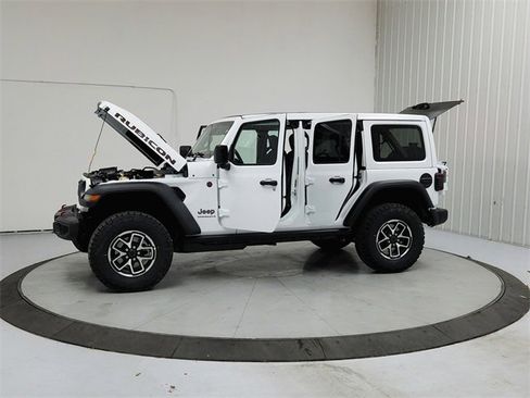 New 2026 Jeep Wrangler Unlimited Rubicon w/ Technology Group image 11
