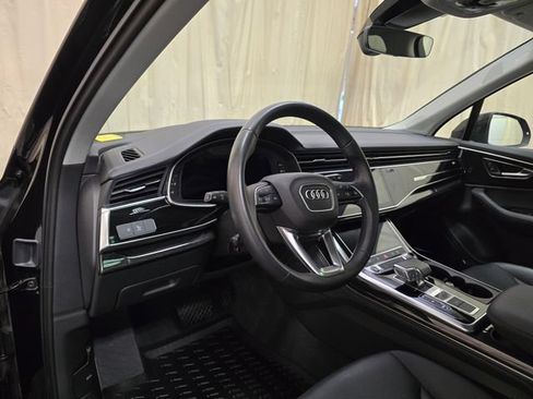 Used 2023 Audi Q7 3.0T Premium Plus AWD/4WD image 18