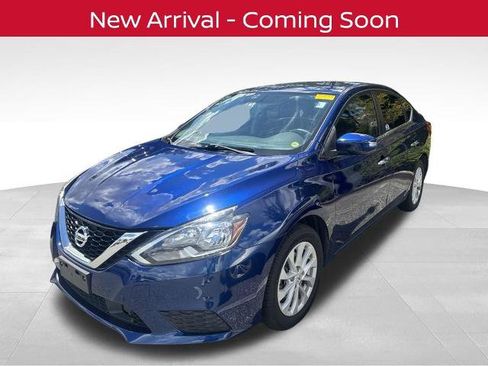 Certified 2019 Nissan Sentra SV FWD image 2