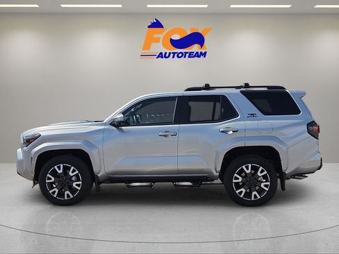 New 2026 Toyota 4Runner TRD Sport Premium AWD/4WD image 2