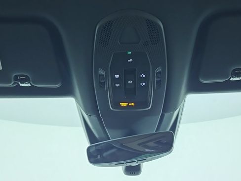 Certified 2026 Porsche Cayenne AWD/4WD image 27