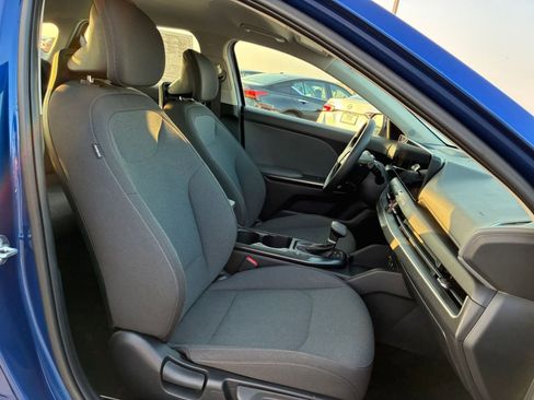Used 2025 Kia K4 LXS image 35