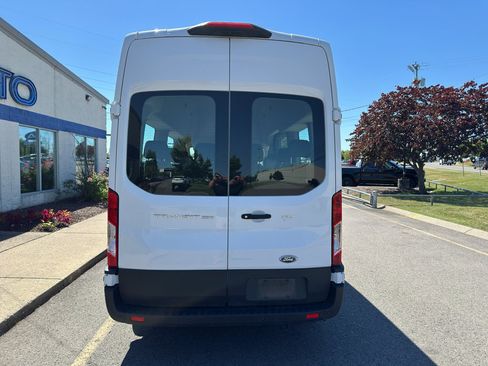 Used 2023 Ford Transit 350 XLT RWD image 4